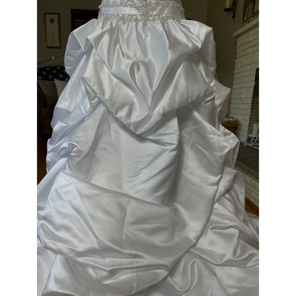 Maggie Sottero Imperial Gown Brielle Wedding Dress Strapless Bustle Train 12 - Picture 12 of 16